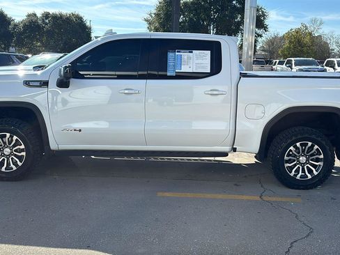 Certified 2022 GMC Sierra 1500 AT4 w/ AT4 Premium Package image 4