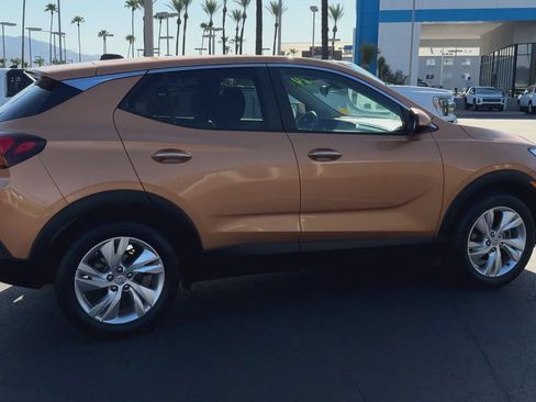Used 2024 Buick Encore GX Preferred FWD image 2