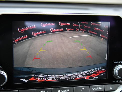 Used 2024 Nissan Altima 2.5 SV image 18