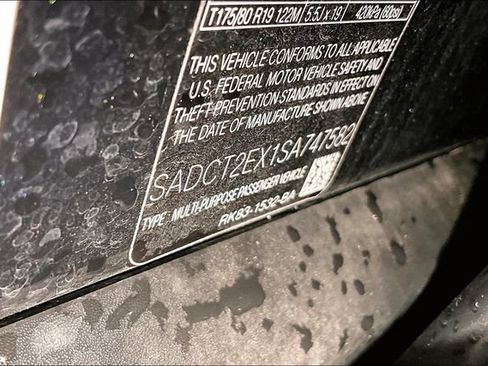 Certified 2025 Jaguar F-PACE R-Dynamic S image 34