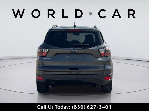 Used 2017 Ford Escape SE w/ Equipment Group 201A FWD image 6