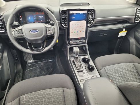 New 2025 Ford Ranger Lariat w/ FX4 Off-Road Package image 7