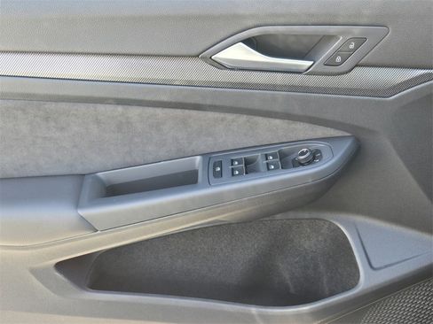 Certified 2026 Volkswagen GTI SE image 31