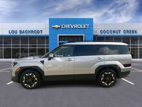 Used 2025 Hyundai Santa Fe SEL FWD image 5