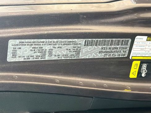 Used 2025 Jeep Wrangler Unlimited Sahara image 30