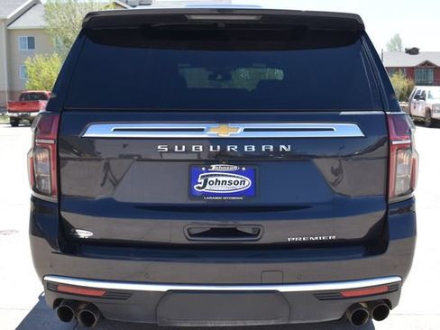 Used 2024 Chevrolet Suburban Premier AWD/4WD image 6