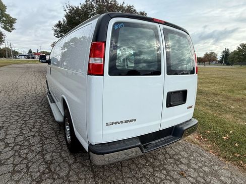 Used 2023 GMC Savana 2500 image 8