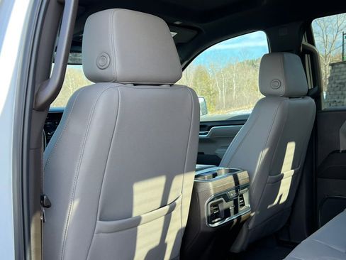 Used 2024 GMC Sierra 1500 SLT w/ SLT Premium Plus Package image 35