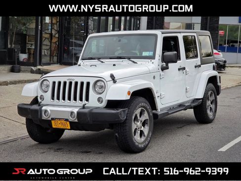 Used 2018 Jeep Wrangler Unlimited Sahara w/ Connectivity Group image 1