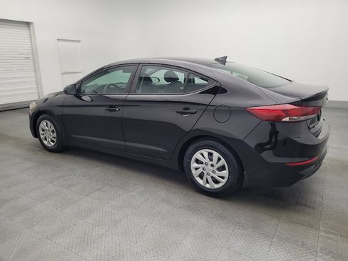 Used 2017 Hyundai Elantra SE image 3