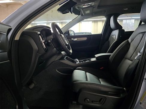 New 2026 Volvo XC40 B5 Ultra w/ Climate Package image 19