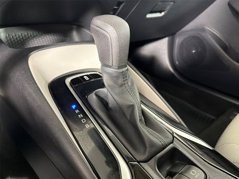 Used 2021 Toyota Corolla LE image 30