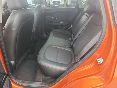 Certified 2018 Kia Soul ! w/ Tech Package FWD image 26