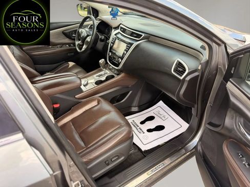 Used 2017 Nissan Murano SL w/ Cargo Package FWD image 5