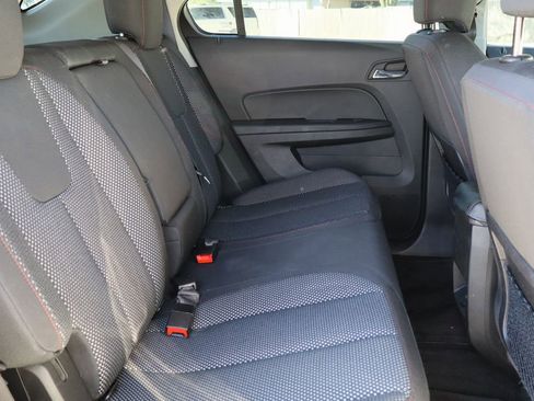 Used 2017 Chevrolet Equinox LS image 24