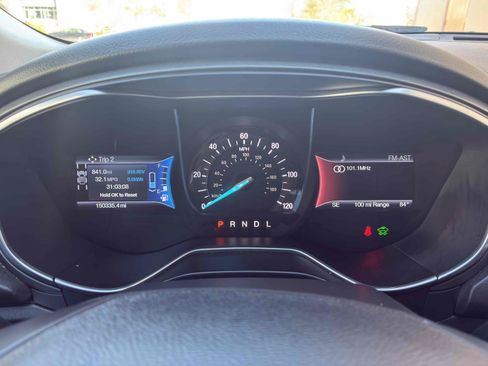 Used 2015 Ford Fusion Energi Titanium w/ Driver Assist Package FWD image 22