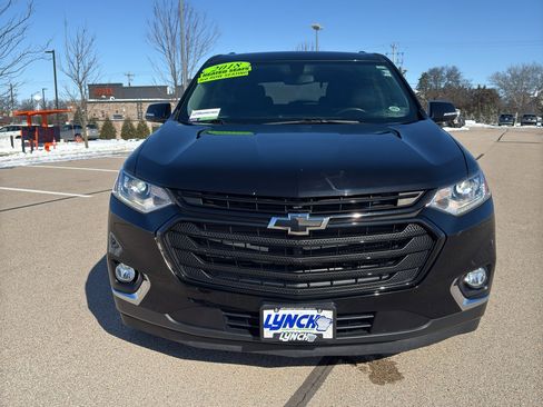 Used 2018 Chevrolet Traverse LT w/ LPO, Black Accent Package image 8