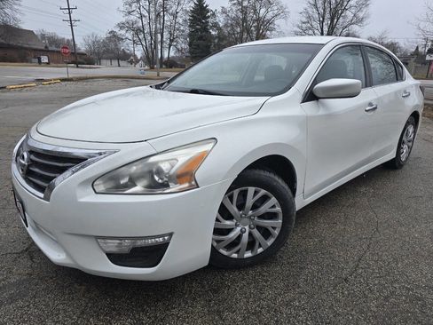 Used 2015 Nissan Altima 2.5 S w/ Power Driver Seat Package image 1