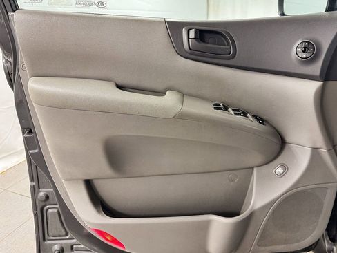 Used 2012 Kia Sedona LX w/ PWR Pkg image 13