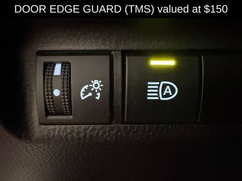Used 2023 Toyota RAV4 LE AWD/4WD image 6
