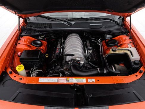 Used 2009 Dodge Challenger SRT8 w/ SRT Option Group II RWD image 45