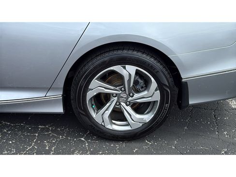 Used 2019 Honda Accord EX-L image 11