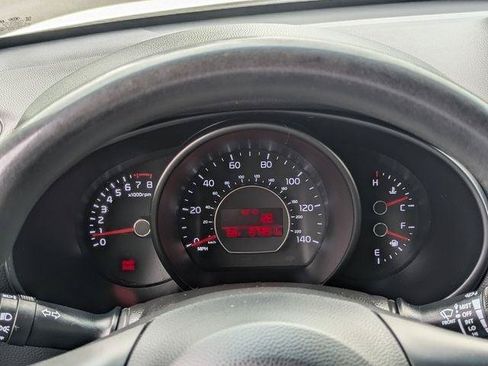 Used 2018 Kia Soul FWD image 14