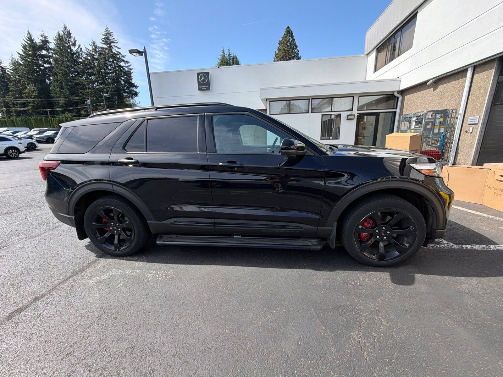Used 2023 Ford Explorer ST w/ Equipment Group 401A AWD/4WD image 4
