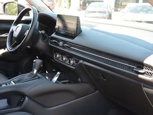 Used 2025 Honda HR-V EX-L image 21