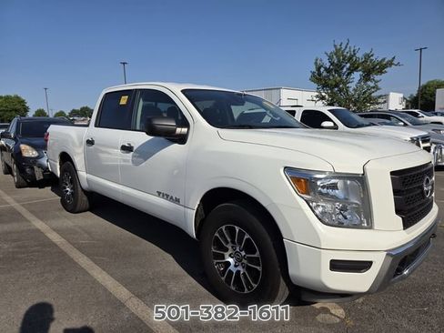 Used 2024 Nissan Titan SV w/ Accessory Utility Package AWD/4WD image 7