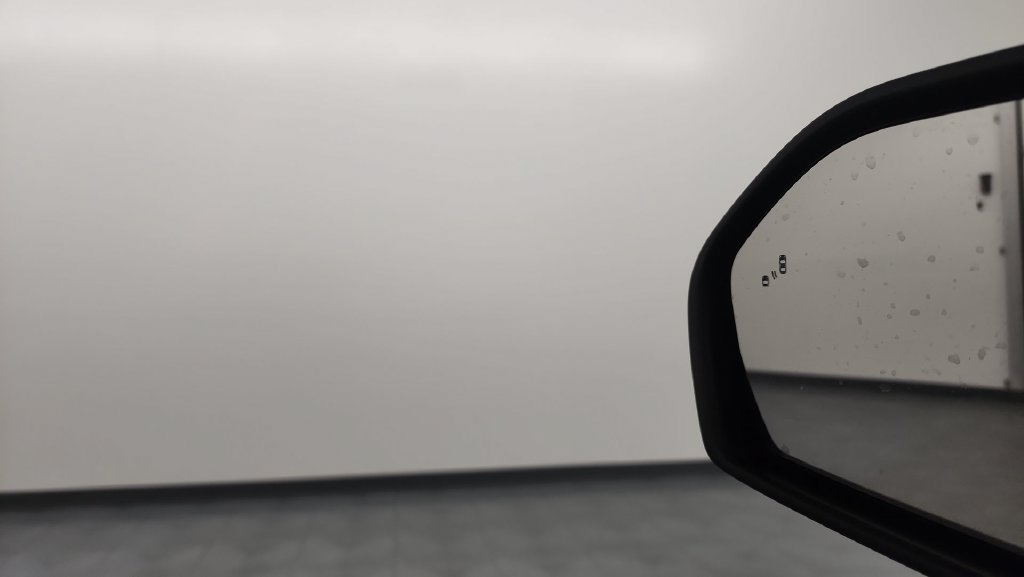 Used 2024 Ford Explorer XLT w/ Equipment Group 202A AWD/4WD image 24