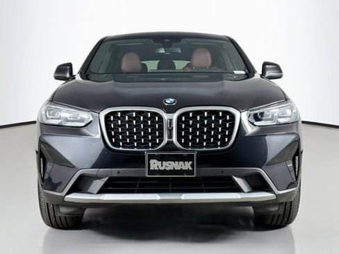 Used 2024 BMW X4 xDrive30i w/ Premium Package AWD/4WD image 2