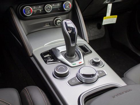 New 2025 Alfa Romeo Stelvio Sprint image 21