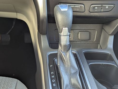 Used 2017 Ford Escape SE FWD image 20