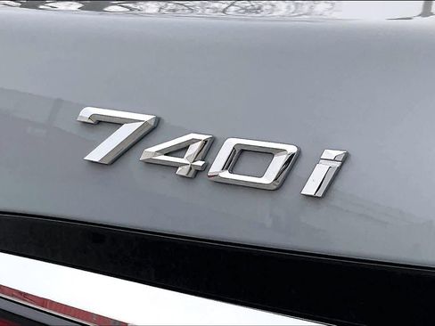 Certified 2023 BMW 740i image 32