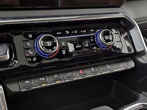 Used 2026 GMC Sierra 1500 Denali Ultimate image 16