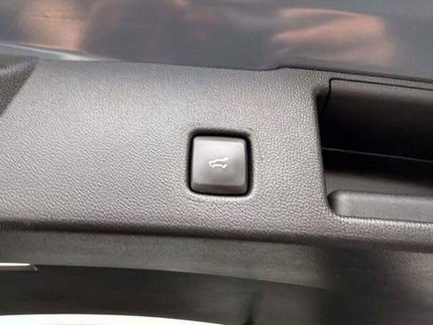 Used 2023 Ford Escape Platinum AWD/4WD image 6