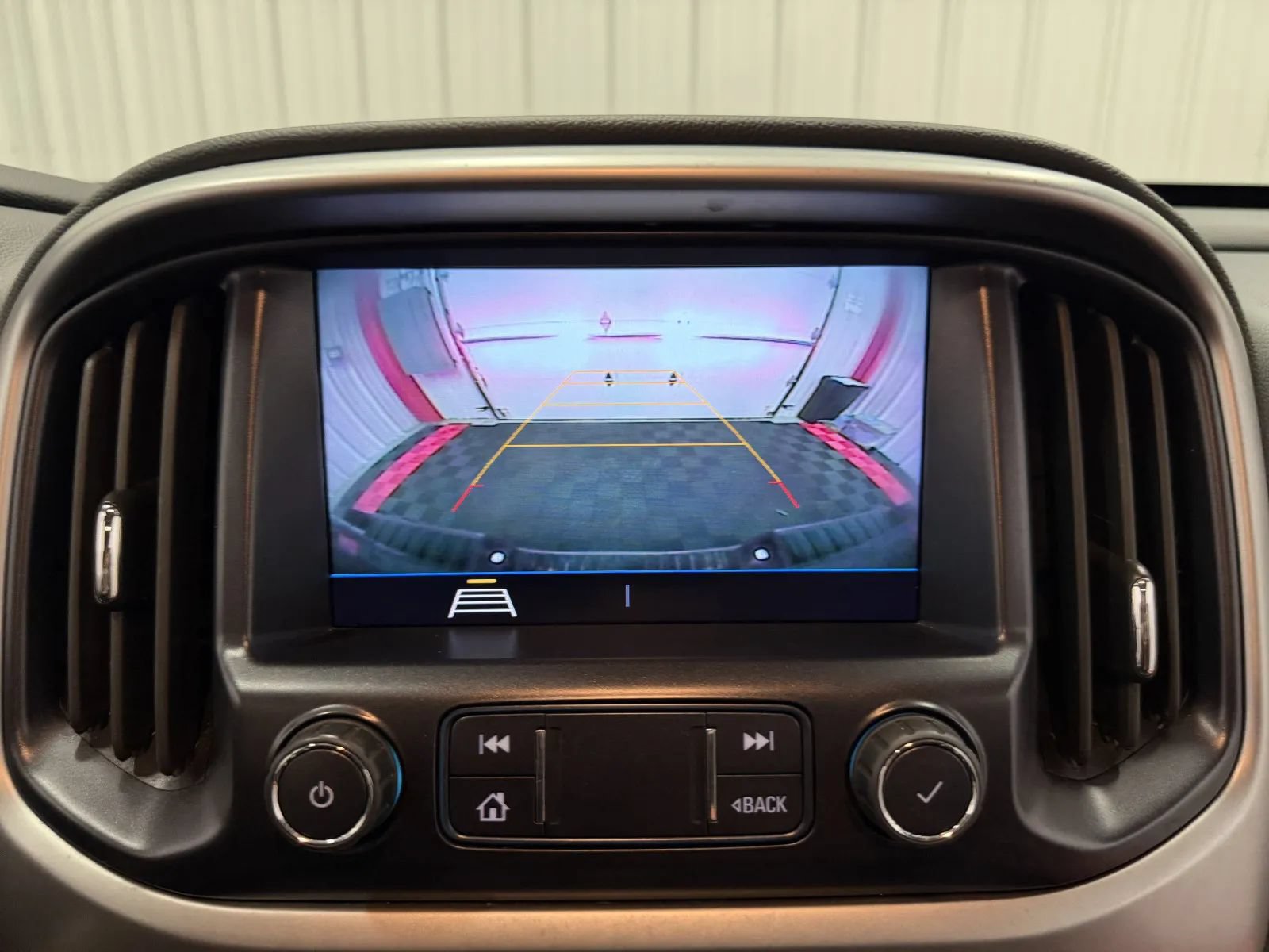 Used 2022 Chevrolet Colorado LT w/ Fleet Safety Package RWD image 30