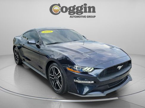 Used 2021 Ford Mustang Premium w/ Equipment Group 201A RWD image 4