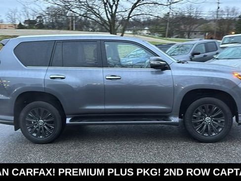 Used 2023 Lexus GX 460 Premium w/ Accessory Package AWD/4WD image 32