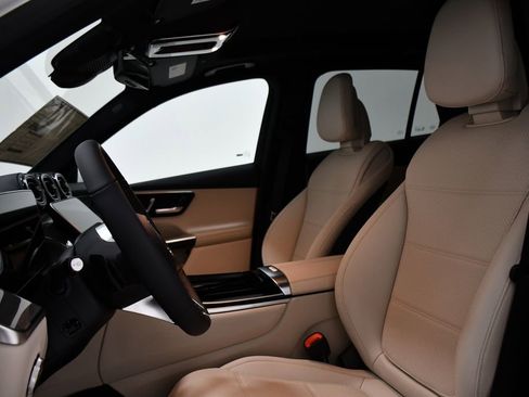 New 2026 Mercedes-Benz GLC 300 GLC 300 image 16
