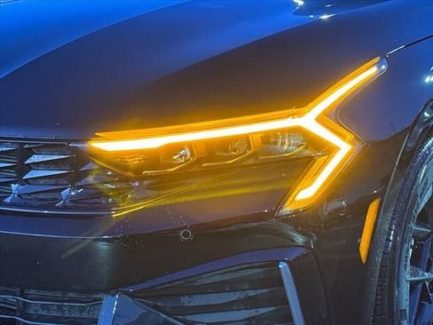 Used 2025 Kia K5 LXS image 8