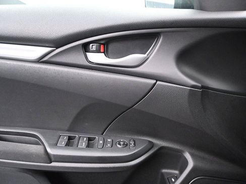 Used 2019 Honda Civic LX image 7