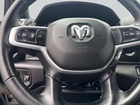 Used 2022 RAM 1500 Big Horn AWD/4WD image 13
