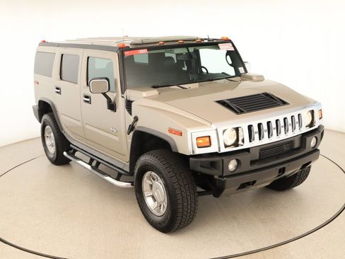 Used 2005 HUMMER H2 w/ Preferred Equipment Group image 40