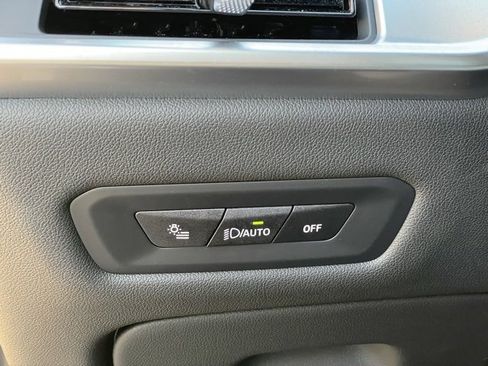 Used 2026 BMW X5 xDrive40i w/ Premium Package image 13