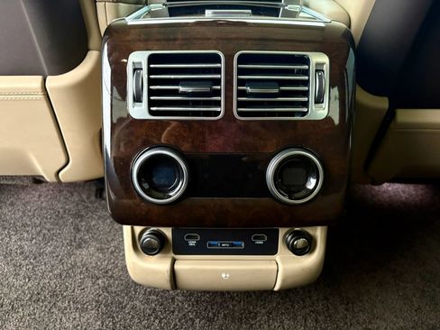 Used 2018 Land Rover Range Rover Long Wheelbase Supercharged image 28