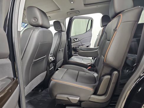 Used 2023 GMC Acadia AT4 w/ Technology Package image 21