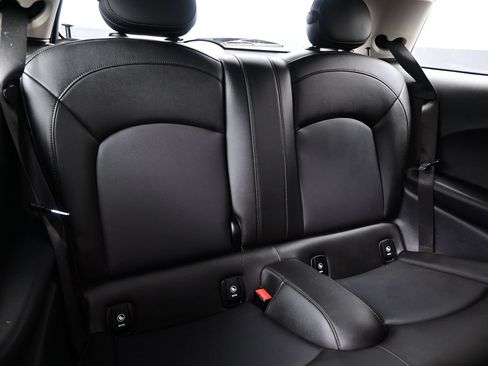 Used 2019 MINI Cooper 2-Door Hardtop FWD image 15
