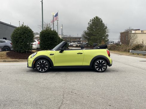 Certified 2024 MINI Cooper S image 59